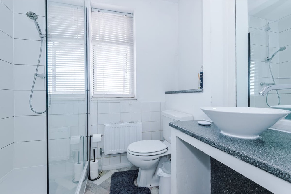 Bathroom at Luxury 3-Bedroom Apartment