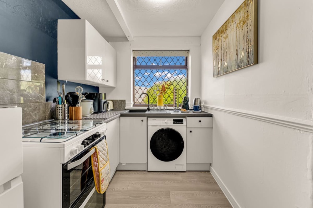 Kitchen at Cosy Modern 2-Bedroom Flat