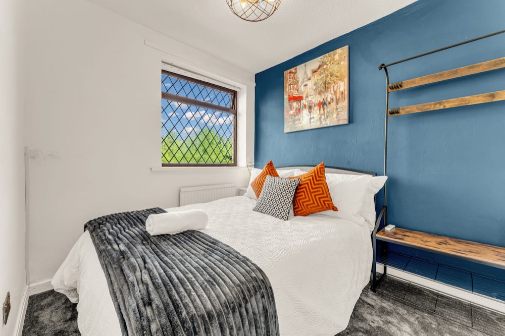 Bedroom 2 at Cosy Modern 2-Bedroom Flat